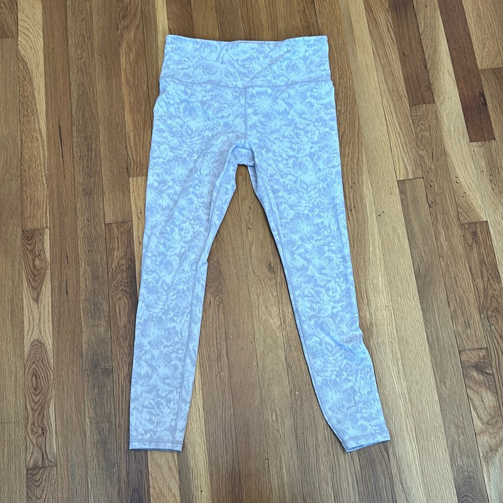 Athleta Women’s Size L pink leggings/yoga pants. Good condition. Cute!!